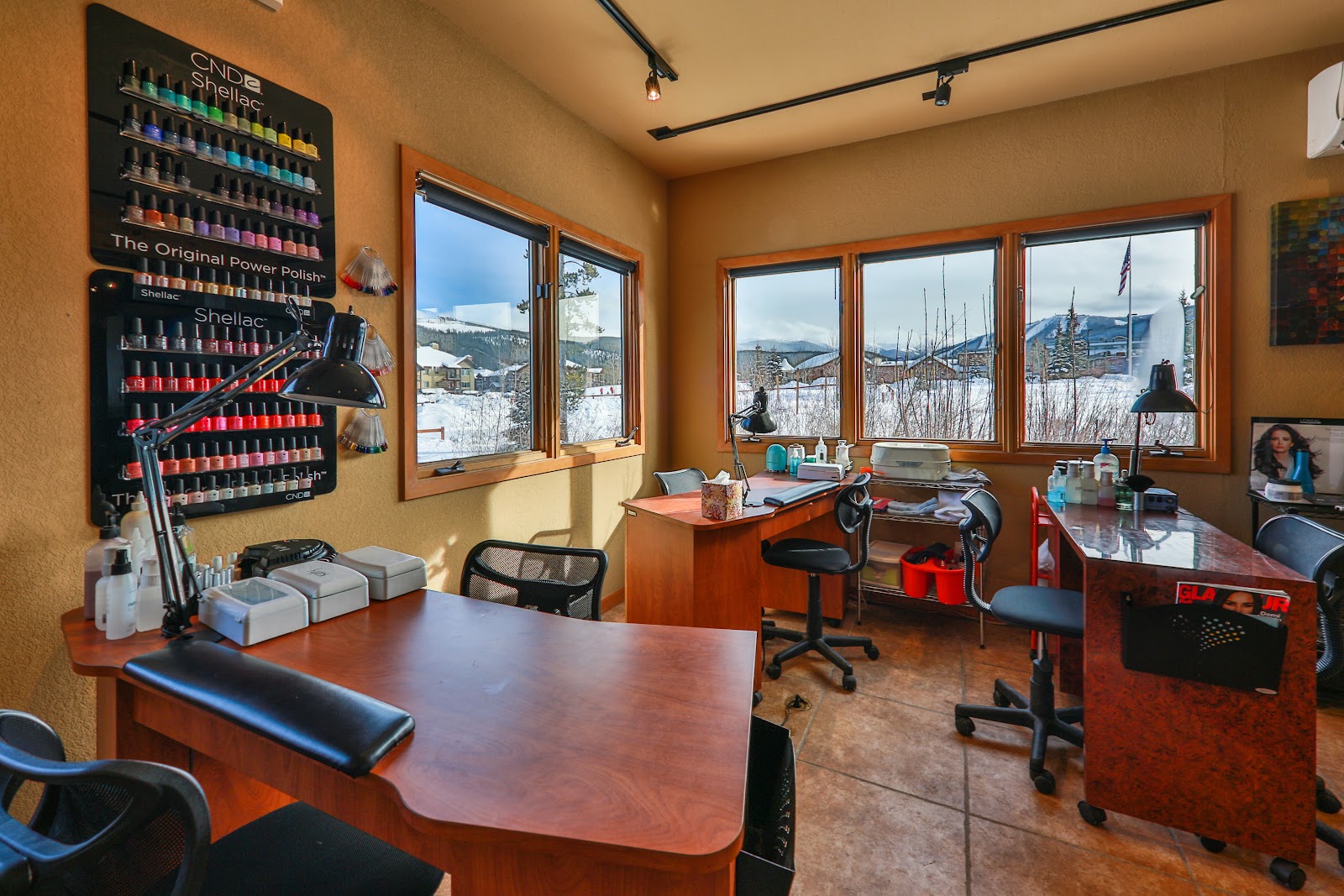 The Salon at Winter Park nail photo 1